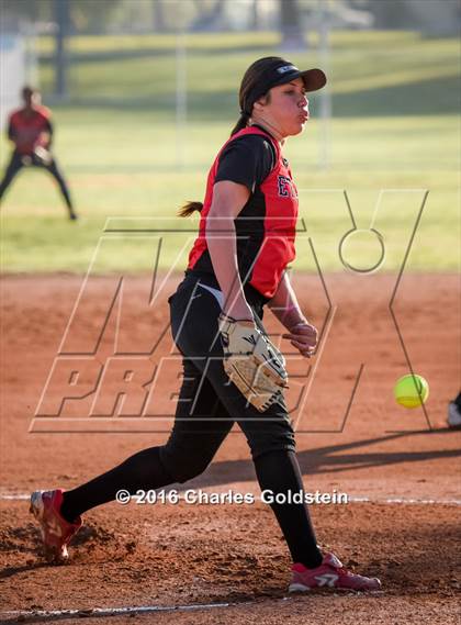 Thumbnail 1 in Etiwanda vs Agoura photogallery.