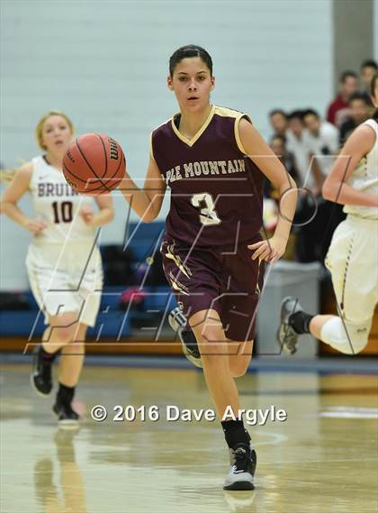 Thumbnail 1 in Mountain View vs. Maple Mountain (UHSAA 4A First Round) photogallery.