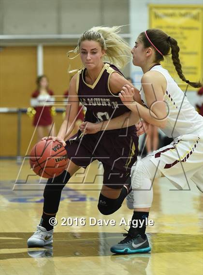Thumbnail 2 in Mountain View vs. Maple Mountain (UHSAA 4A First Round) photogallery.