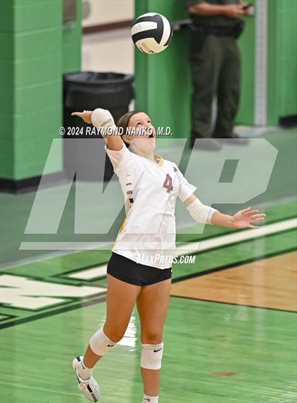 Thumbnail 3 in McCutcheon vs Roncalli  photogallery.