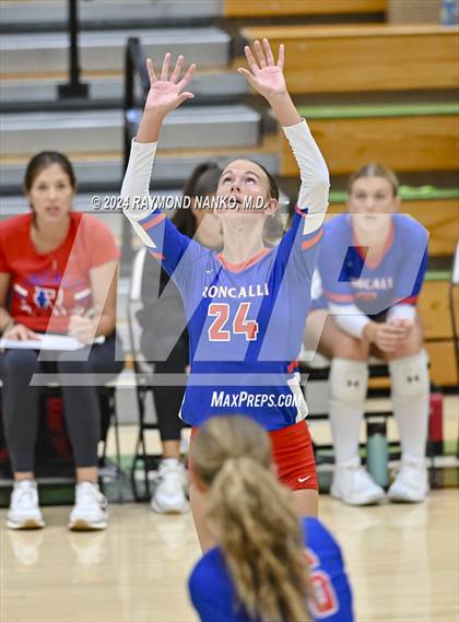 Thumbnail 2 in McCutcheon vs Roncalli  photogallery.