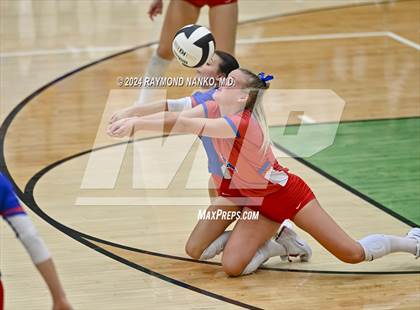 Thumbnail 1 in McCutcheon vs Roncalli  photogallery.