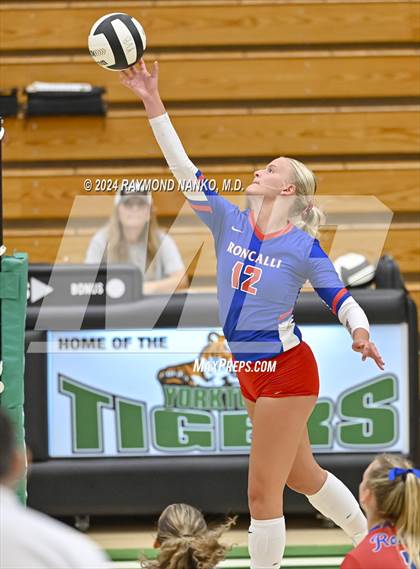 Thumbnail 3 in McCutcheon vs Roncalli  photogallery.