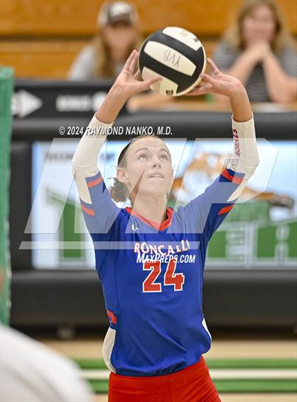Thumbnail 3 in McCutcheon vs Roncalli  photogallery.