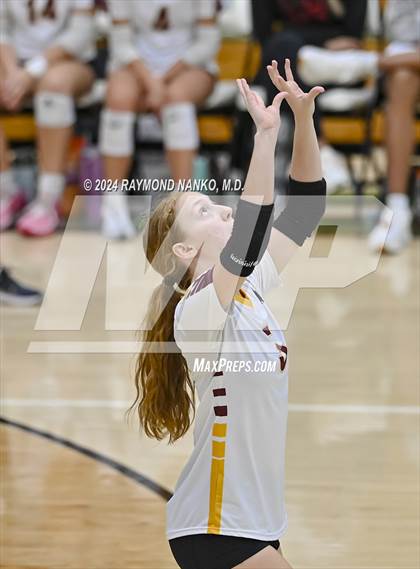 Thumbnail 3 in McCutcheon vs Roncalli  photogallery.