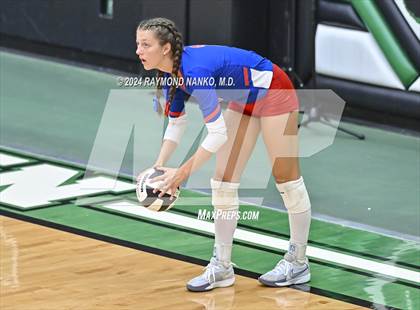 Thumbnail 2 in McCutcheon vs Roncalli  photogallery.