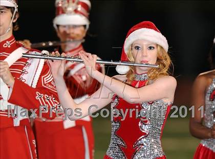 Thumbnail 2 in Brownwood vs. Carthage (3A Division 2 Semifinals) photogallery.