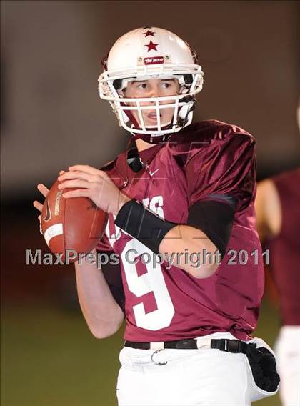 Thumbnail 2 in Brownwood vs. Carthage (3A Division 2 Semifinals) photogallery.