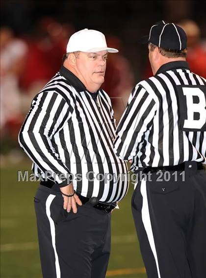Thumbnail 1 in Brownwood vs. Carthage (3A Division 2 Semifinals) photogallery.