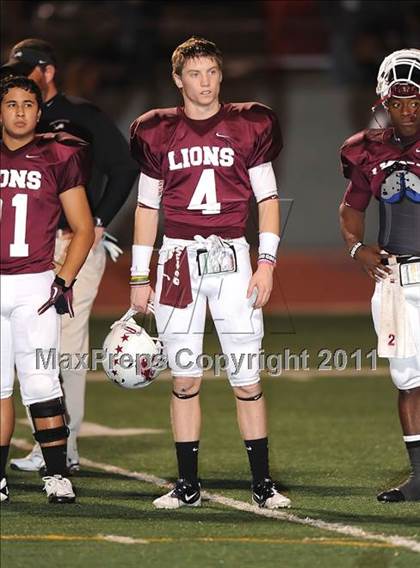 Thumbnail 3 in Brownwood vs. Carthage (3A Division 2 Semifinals) photogallery.