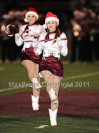 Thumbnail 3 in Brownwood vs. Carthage (3A Division 2 Semifinals) photogallery.
