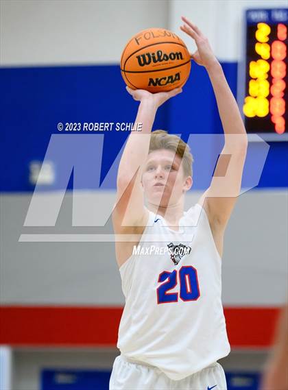 Thumbnail 1 in Del Oro @ Folsom photogallery.
