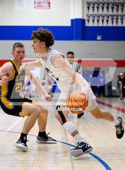 Thumbnail 1 in Del Oro @ Folsom photogallery.