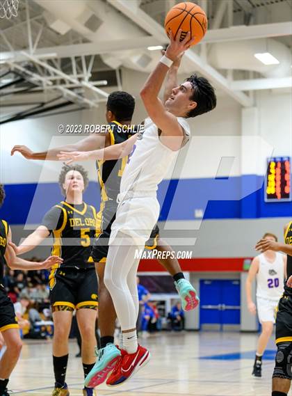Thumbnail 1 in Del Oro @ Folsom photogallery.