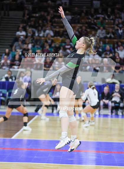 Thumbnail 2 in Pine Creek vs. Fossil Ridge (CHSAA 5A First Round) photogallery.