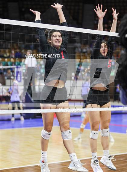 Thumbnail 3 in Pine Creek vs. Fossil Ridge (CHSAA 5A First Round) photogallery.