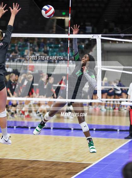 Thumbnail 3 in Pine Creek vs. Fossil Ridge (CHSAA 5A First Round) photogallery.