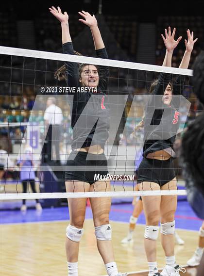 Thumbnail 1 in Pine Creek vs. Fossil Ridge (CHSAA 5A First Round) photogallery.