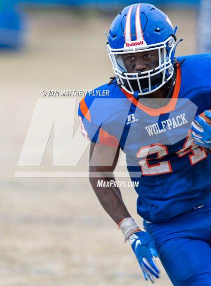 Thumbnail 3 in West Columbus @ Whiteville (Homecoming) photogallery.