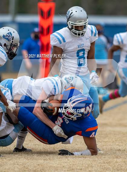 Thumbnail 3 in West Columbus @ Whiteville (Homecoming) photogallery.