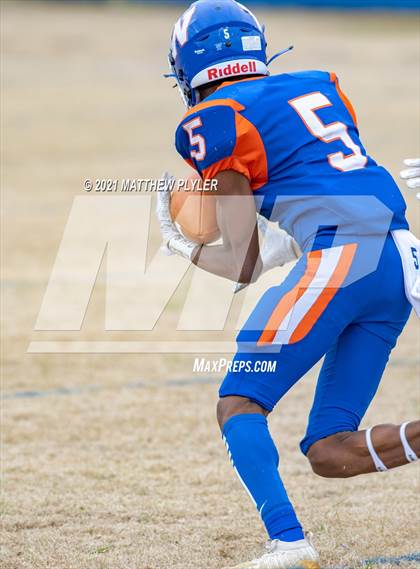 Thumbnail 3 in West Columbus @ Whiteville (Homecoming) photogallery.
