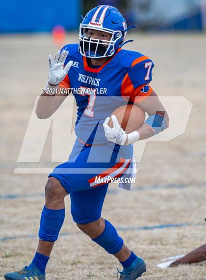 Thumbnail 3 in West Columbus @ Whiteville (Homecoming) photogallery.