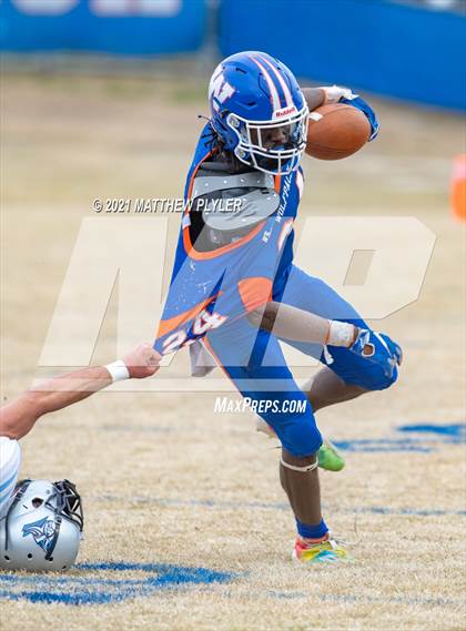 Thumbnail 2 in West Columbus @ Whiteville (Homecoming) photogallery.