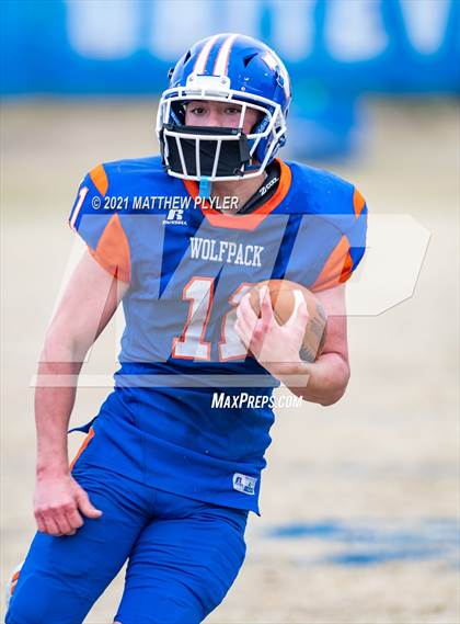 Thumbnail 3 in West Columbus @ Whiteville (Homecoming) photogallery.