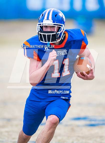 Thumbnail 2 in West Columbus @ Whiteville (Homecoming) photogallery.