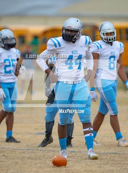 Thumbnail 2 in West Columbus @ Whiteville (Homecoming) photogallery.