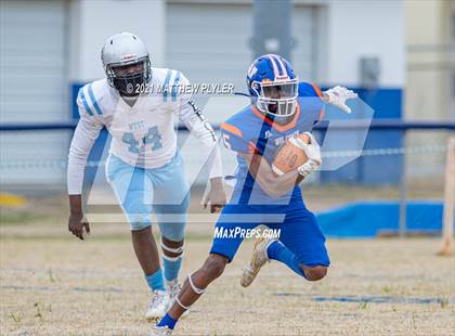 Thumbnail 3 in West Columbus @ Whiteville (Homecoming) photogallery.