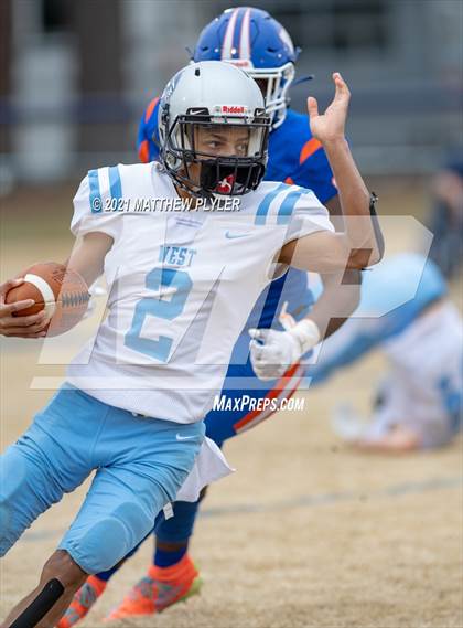 Thumbnail 1 in West Columbus @ Whiteville (Homecoming) photogallery.