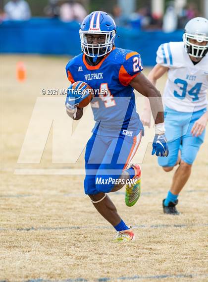 Thumbnail 2 in West Columbus @ Whiteville (Homecoming) photogallery.