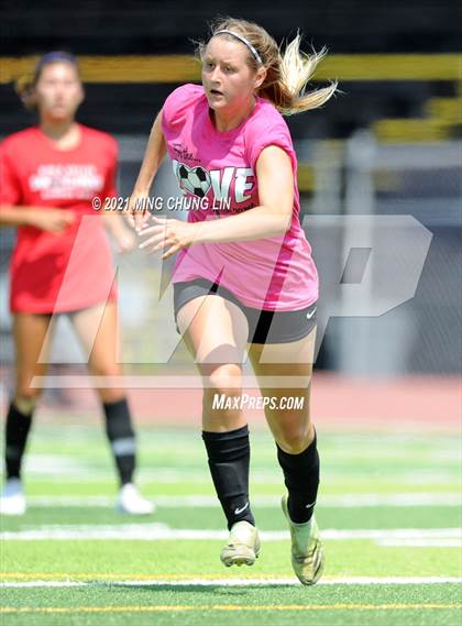 Thumbnail 2 in San Clemente vs. Mission Viejo (Summer League) photogallery.