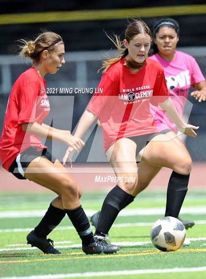 Thumbnail 1 in San Clemente vs. Mission Viejo (Summer League) photogallery.