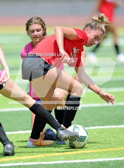 Thumbnail 3 in San Clemente vs. Mission Viejo (Summer League) photogallery.