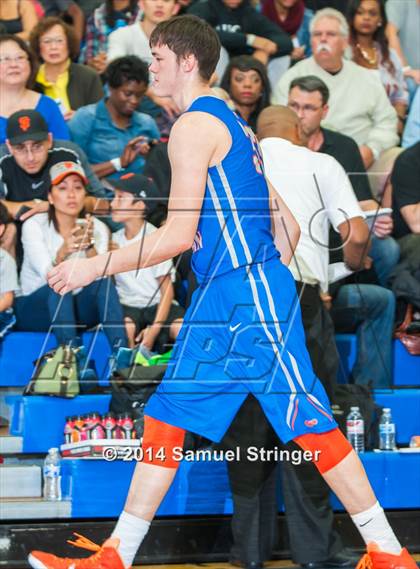 Thumbnail 1 in Bishop O'Dowd vs. Bishop Gorman (Prep2Prep Tip-Off Classic) photogallery.