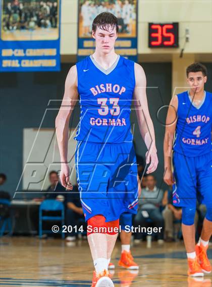 Thumbnail 2 in Bishop O'Dowd vs. Bishop Gorman (Prep2Prep Tip-Off Classic) photogallery.