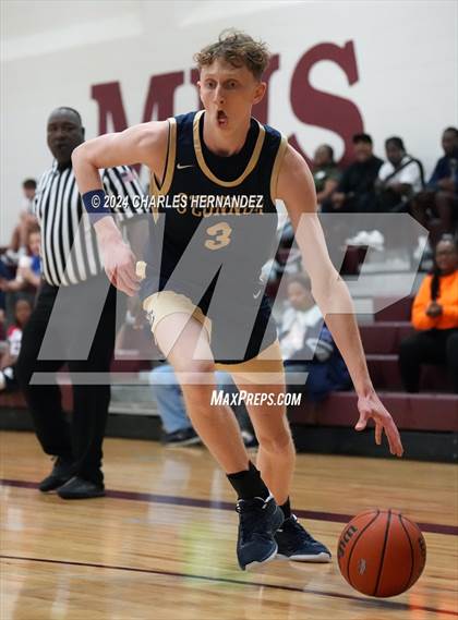 Thumbnail 3 in O'Connor vs. Spring (Doghouse Invitational) photogallery.