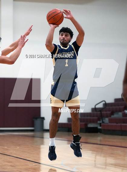 Thumbnail 3 in O'Connor vs. Spring (Doghouse Invitational) photogallery.