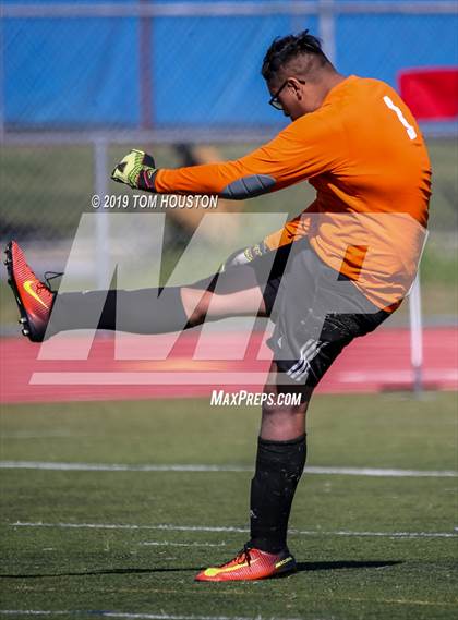 Thumbnail 3 in Rancho Mirage vs. Marshall (CIF-SS D6 Semifinal) photogallery.