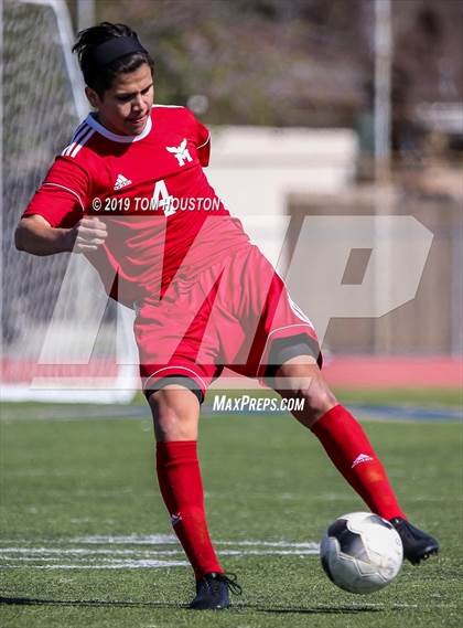 Thumbnail 3 in Rancho Mirage vs. Marshall (CIF-SS D6 Semifinal) photogallery.