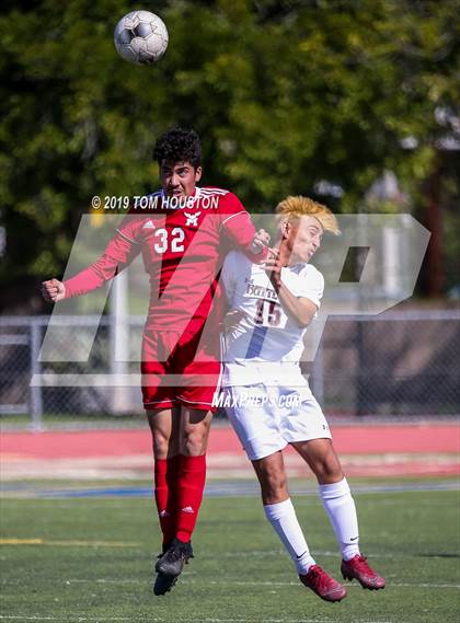 Thumbnail 2 in Rancho Mirage vs. Marshall (CIF-SS D6 Semifinal) photogallery.
