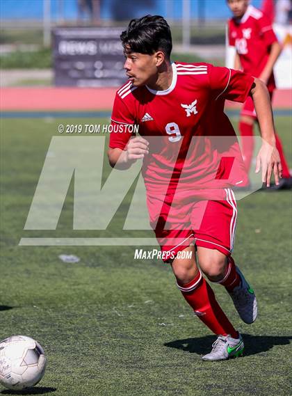 Thumbnail 2 in Rancho Mirage vs. Marshall (CIF-SS D6 Semifinal) photogallery.