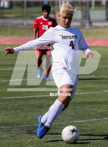 Thumbnail 2 in Rancho Mirage vs. Marshall (CIF-SS D6 Semifinal) photogallery.