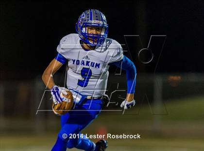 Thumbnail 2 in Yoakum vs. Cuero 4A D2 Regional photogallery.
