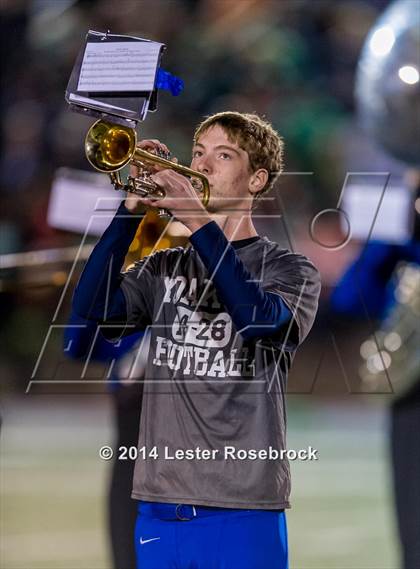 Thumbnail 1 in Yoakum vs. Cuero 4A D2 Regional photogallery.