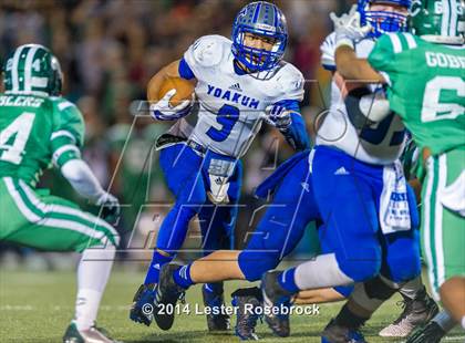 Thumbnail 2 in Yoakum vs. Cuero 4A D2 Regional photogallery.
