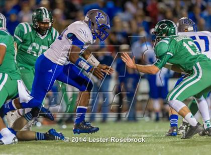 Thumbnail 2 in Yoakum vs. Cuero 4A D2 Regional photogallery.
