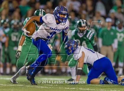 Thumbnail 3 in Yoakum vs. Cuero 4A D2 Regional photogallery.